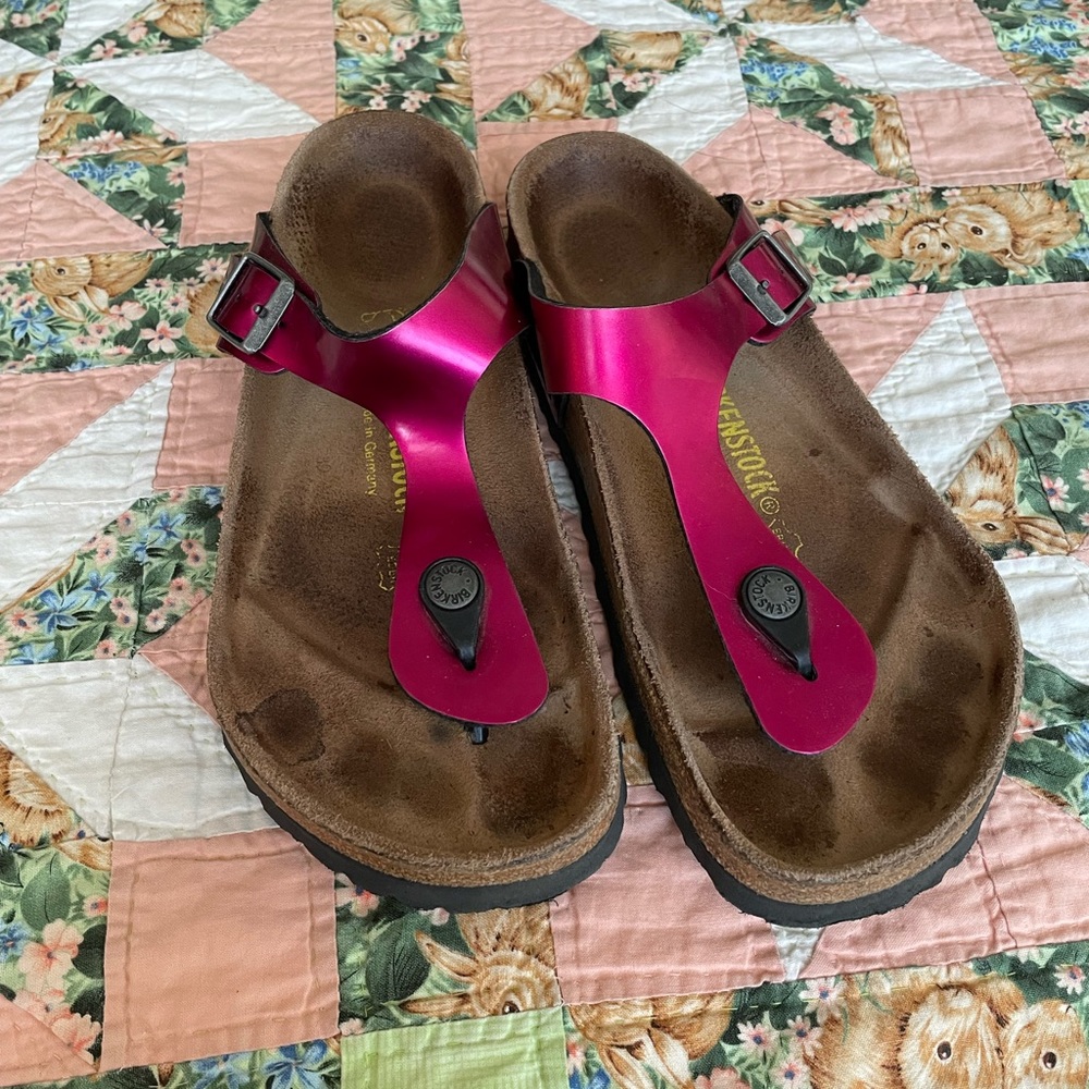 Pink Birkenstock gizeh